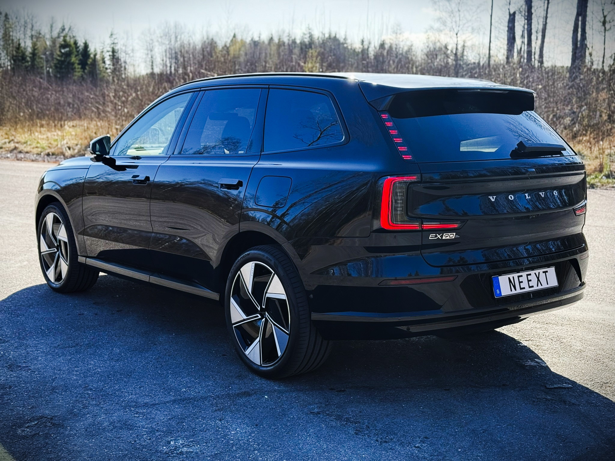 Volvo EX90 Twin Motor Ultra 7 sits 22" 2025, kuva 3/58