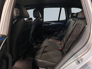 BMW X3 xDrive30e M Sport 1 ägare Cockpit Drag Kamera Pvärm SoV – bild 11