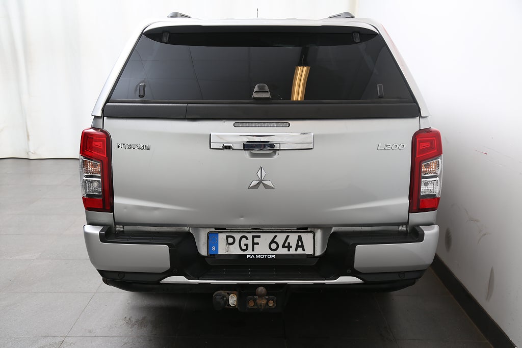 Mitsubishi L200 Dubbelhytt 2,2 Di-D 4WD Premium Kåpa Drag Leasbar 2020