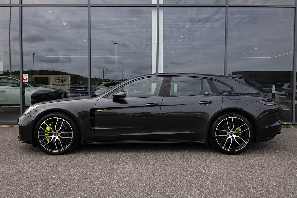 Porsche Panamera 4 E-Hybrid Sport Turismo PDK 462 hk Se utrustning!