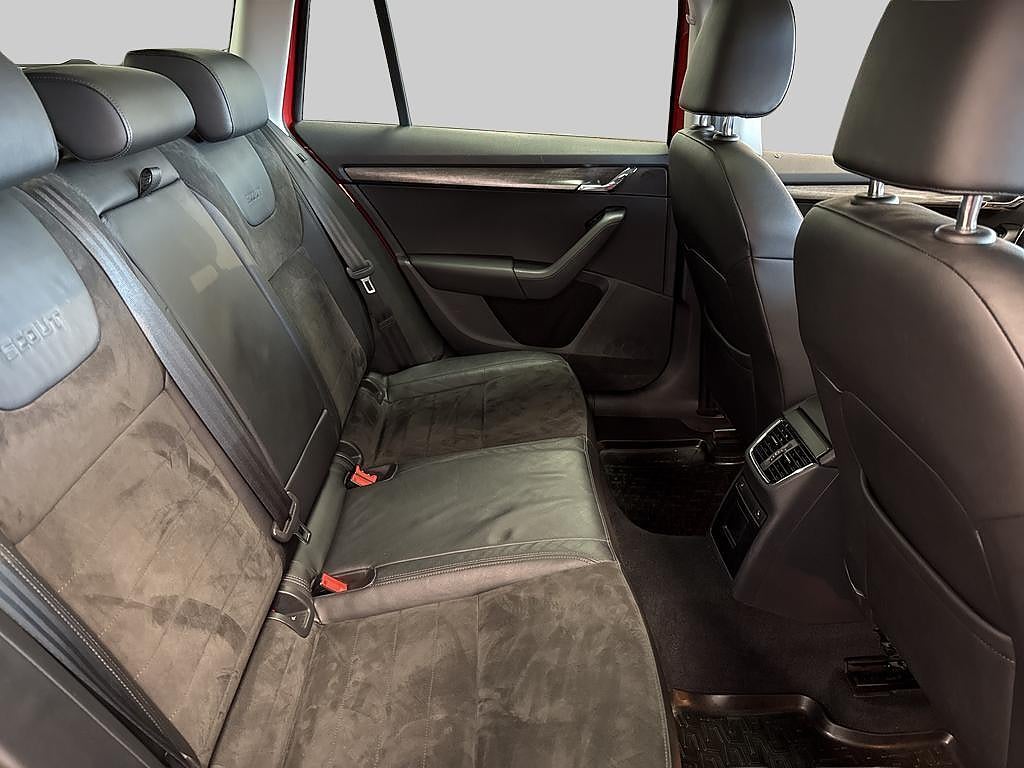 Skoda Octavia 2016 - miniatyr 7