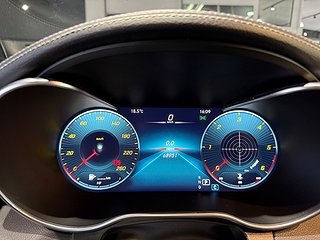 SUV Mercedes-Benz GLC 5 av 16