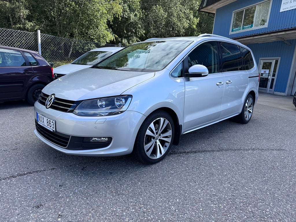 Volkswagen Sharan 7-sits 2.0 TDI  Pano Navi Bak-kamera värmare BMT PDF Masters 