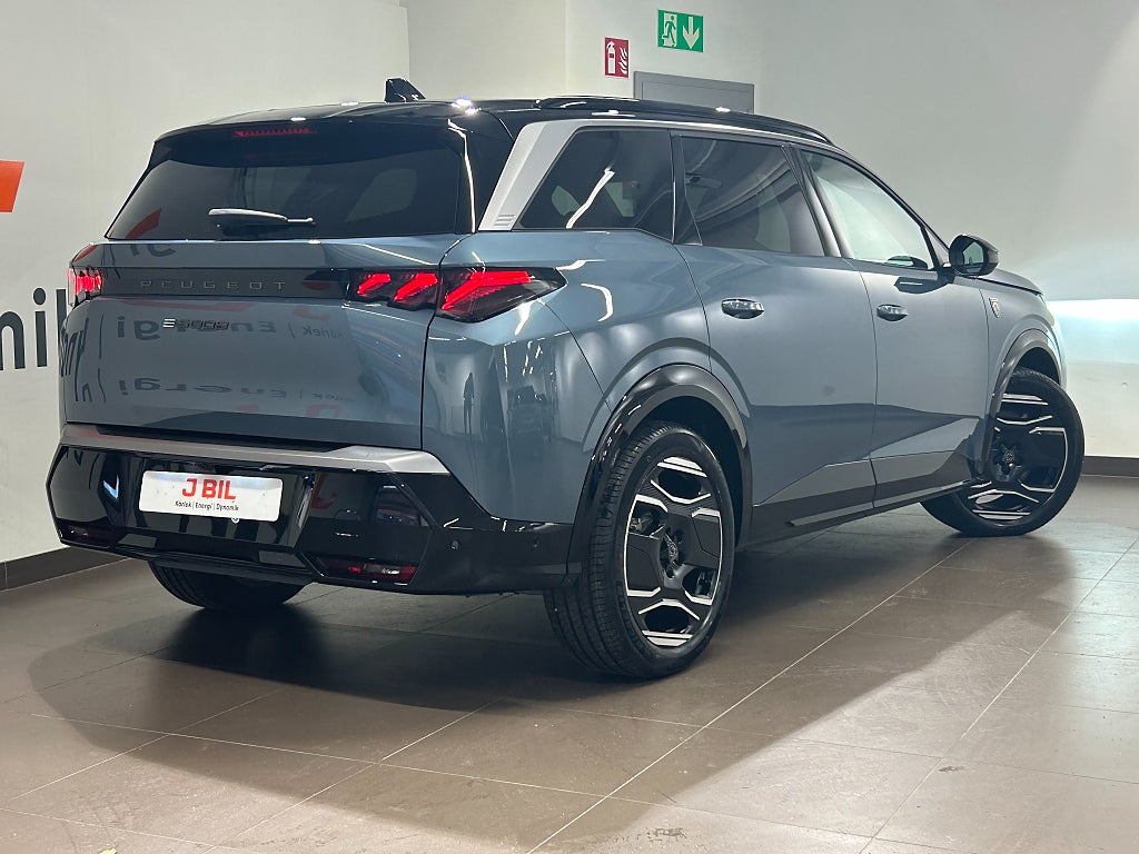 Bild på Peugeot E-5008 4x4 Winter Edition Ultimate