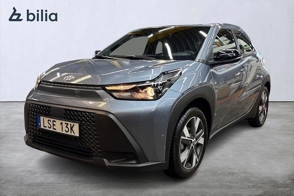 Toyota Aygo X 1,5 HYBRID X PLAY Appstyd Värmare