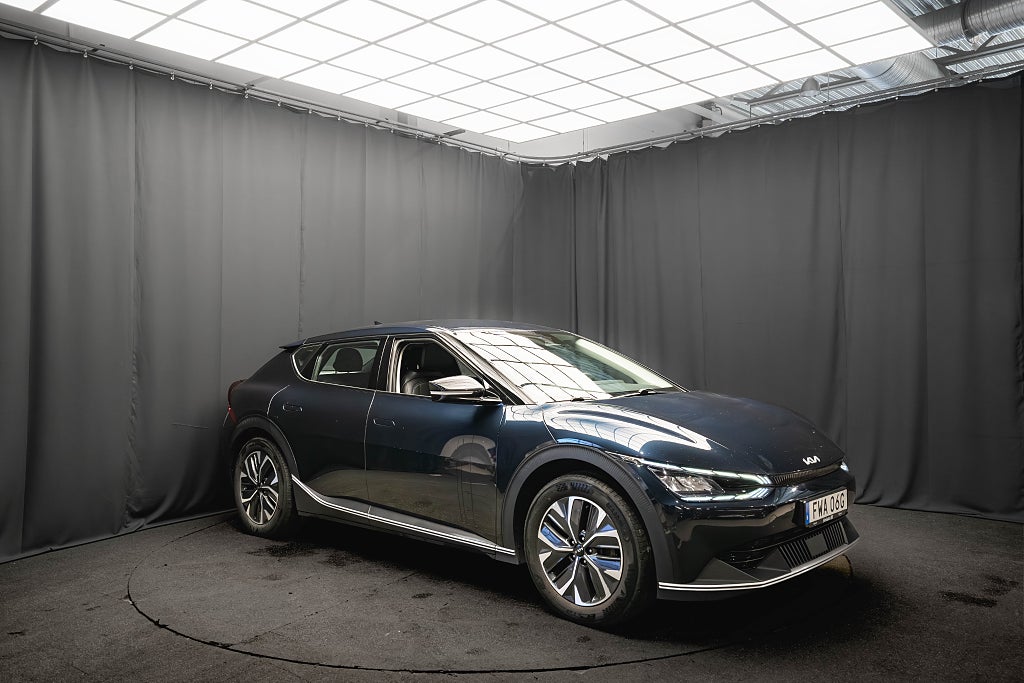 Kia EV6 77.4 kWh DRAG Adap Fart Värmepump BLIS MOMS 1 ÄGARE