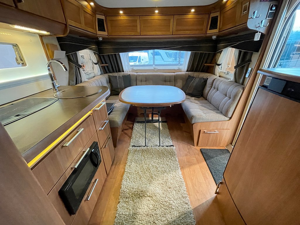 Kabe Ametist 560 GLE KS /Solcell/AC/ALDE/Markis/Långbädd - Kabe