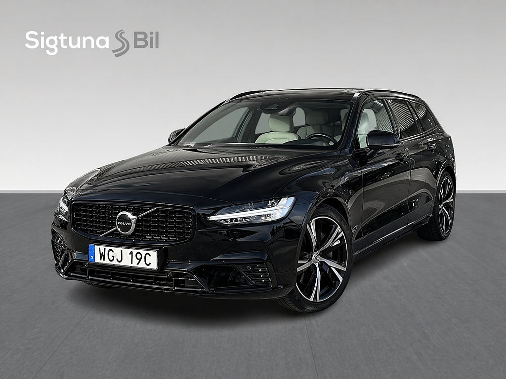 Volvo V90 Recharge T6 AWD R-Design / Pano / Läder / Kamera / Moms