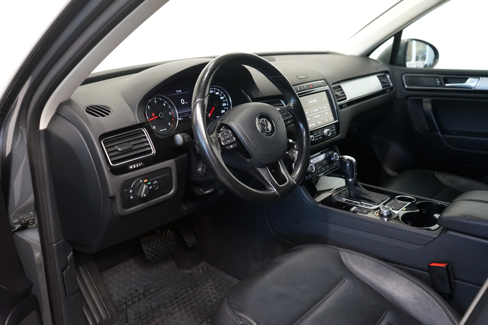 Volkswagen Touareg 3.0 V6 TDI BMT 4Motion Automat Värmare Dragkrok 204hk 2018 - miniatyr 9