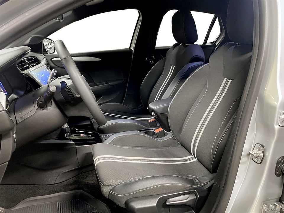 Bild på Opel Corsa GS 1.2 PT 100hk Aut RATTVÄRME BACKKAMERA CARPLAY