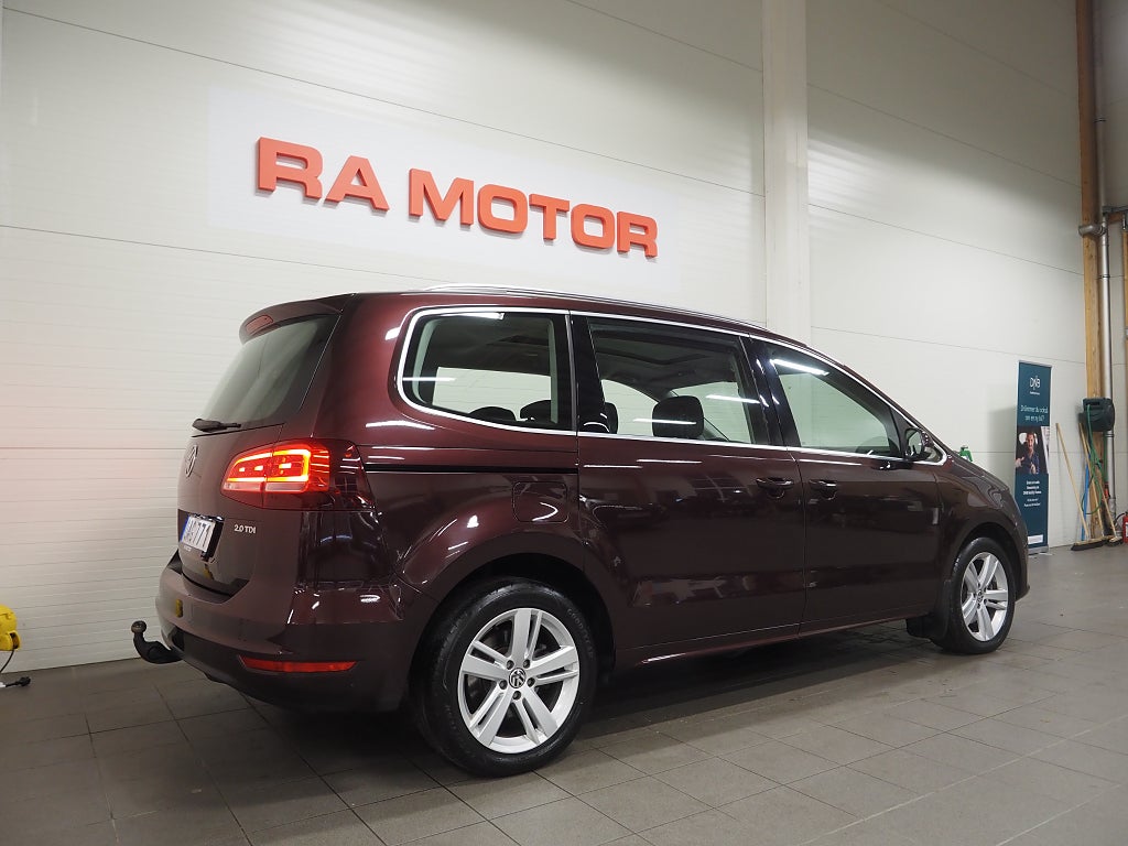 Volkswagen Sharan 7-sits 2.0 TDI Premiumpkt Pano Drag D-Värm 2016