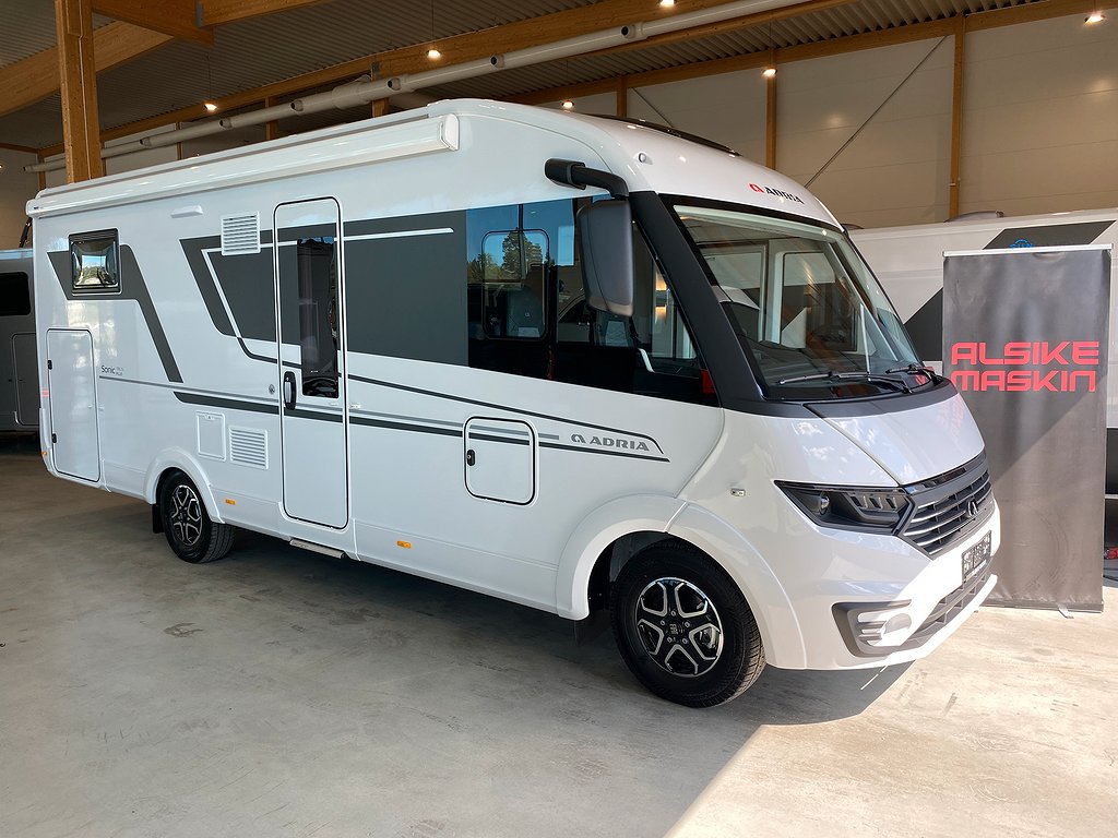 Sonic Plus 700 SL - Adria Sonic Plus 700 SL / ALDE / Aut 180hk / Taksäng / Ugn