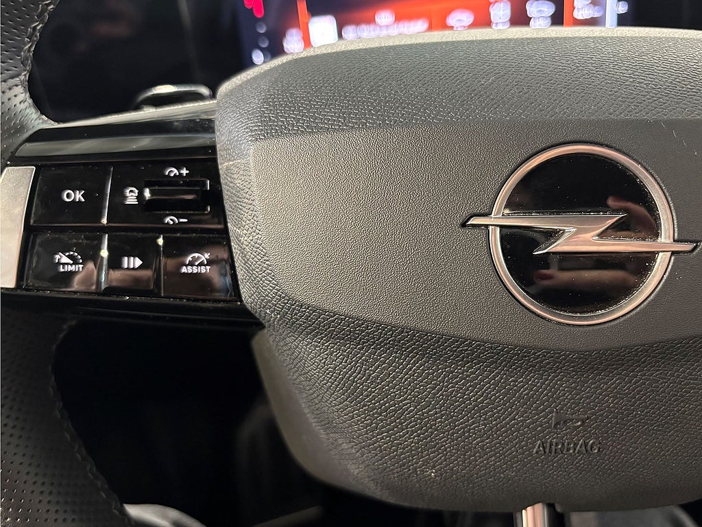 Bild på Opel Astra ST GS 1.2 PT 130hk Aut - BACKKAMERA, V-Hjul ingår