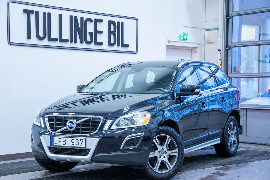 Volvo XC60 D5 AWD 205HK Summum Läder Värm Drag 1-Ägare LÅGMIL 18"