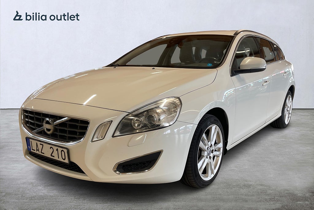 Volvo V60 D3 Momentum DE Skinn / Värmare / Bluetooth