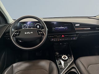 Kia Niro EV Action S&V-hjul Backkamera Värmare Nybilsgaranti – bild 8