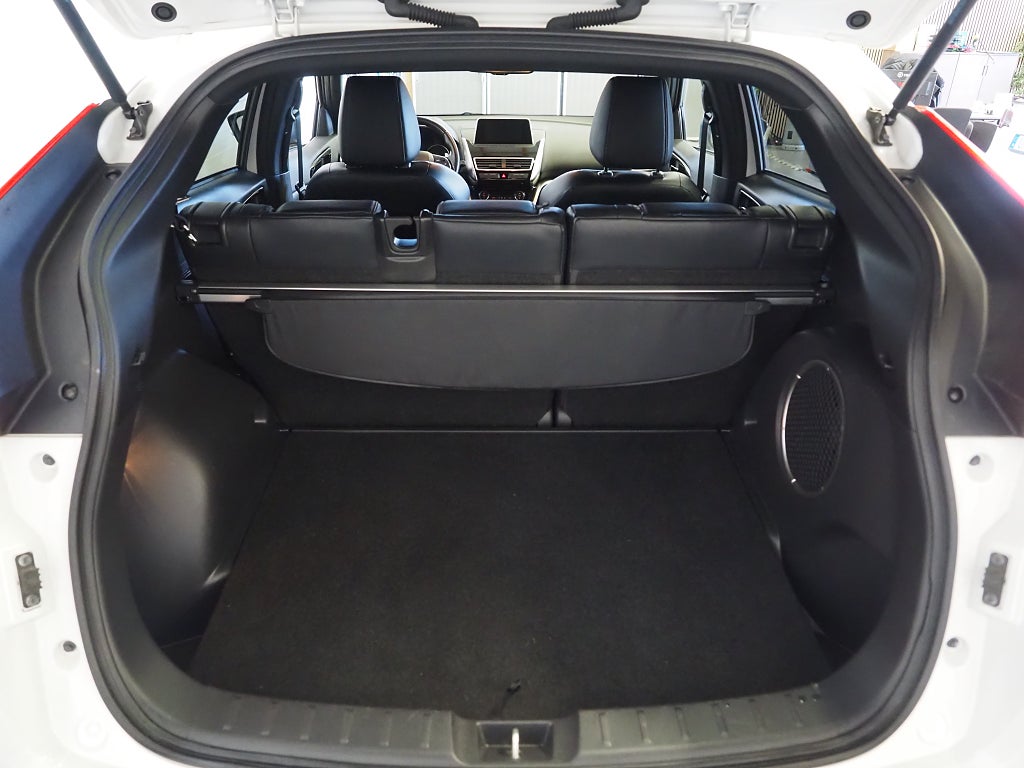 Mitsubishi Eclipse Cross 1.5 T-MIVEC S-AWC CVT Intense Onyx Pano 360° Skinn 2020