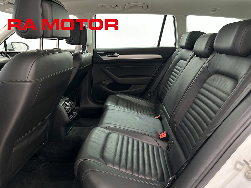 Volkswagen Passat SC 2.0 TDI 4Motion GT | Pano | Kamera | Drag | Värmare 2015