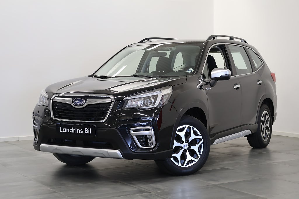 Subaru Forester E-Boxer Drag M-Värme V-Hjul NyServad 