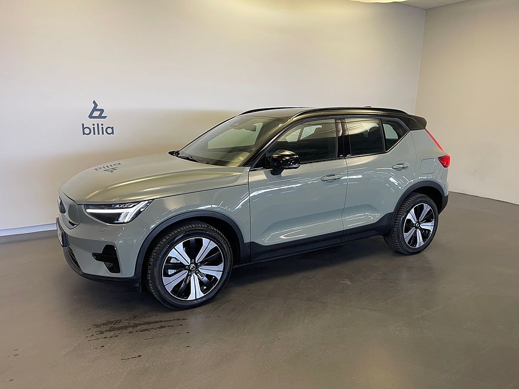Volvo XC40 Recharge Single Motor Core Edition / Metallic / Navigation / Bac