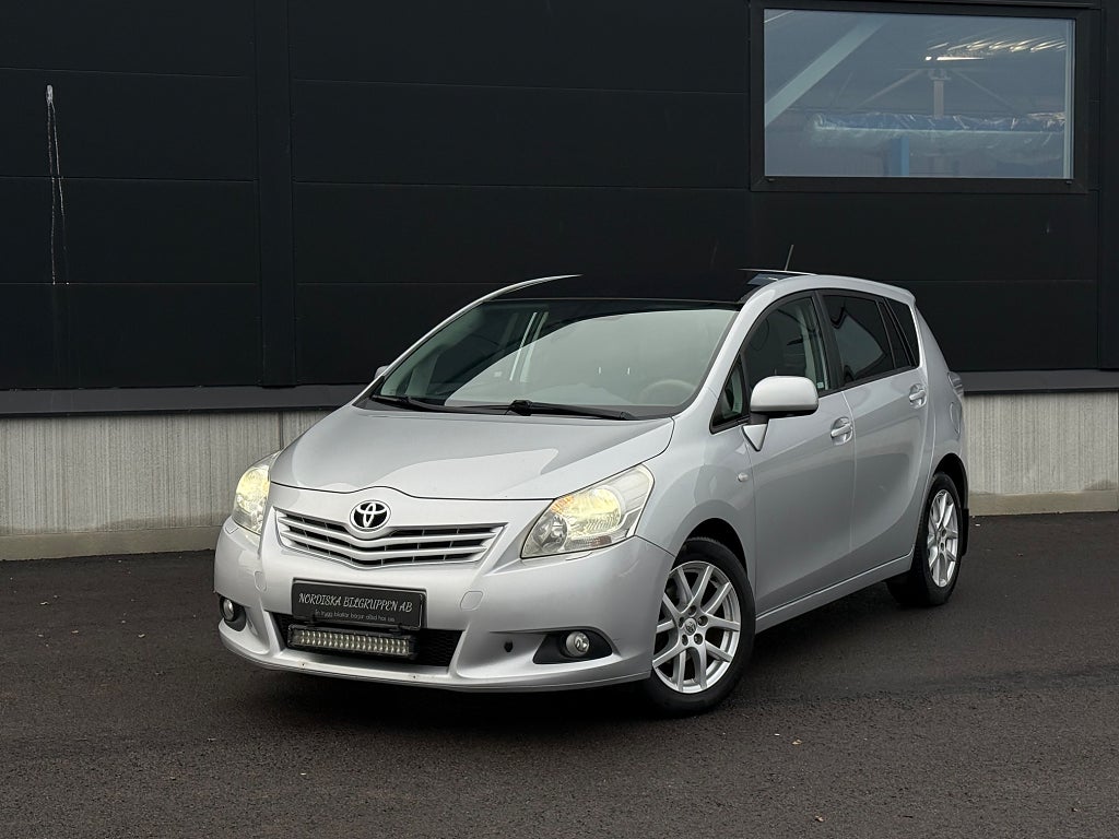 Toyota Verso 1.8 automat, Multidrive S, panorama, 7 sits, gps, drag