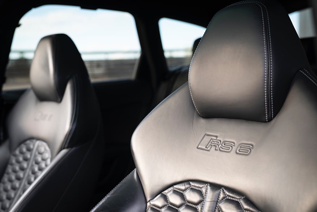 Audi RS6 2016 - miniatyr 28
