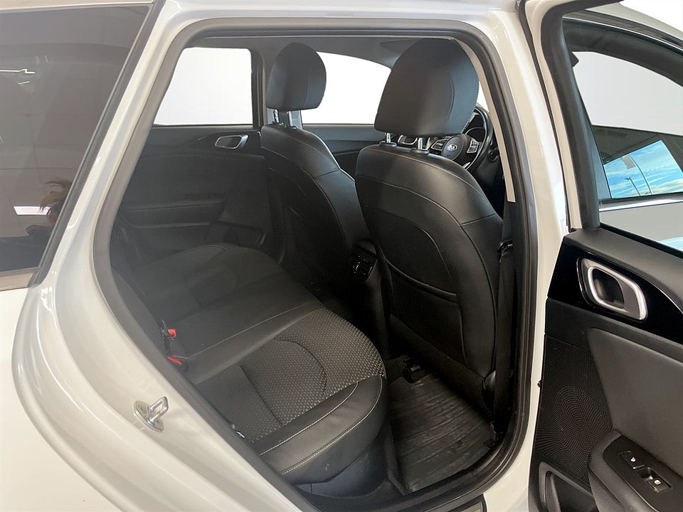 Bild på Kia Ceed SW Advanced Plus PHEV 141hk Aut - B-KAMERA, CARPLAY