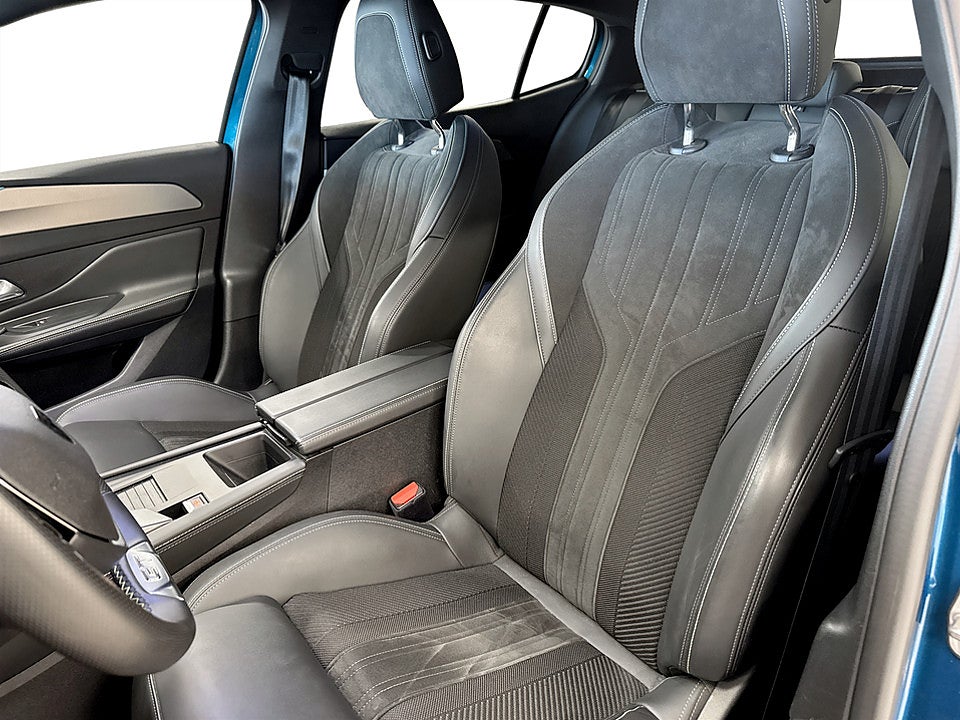 Bild på Peugeot 408 GT 1.2 PT 130hk Aut B-KAMERA CARPLAY ELSTOL