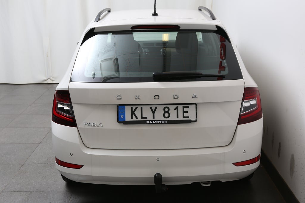 Skoda Fabia 1,0 TSI 95hk Style DSG Combi Drag Komfortpaket 2021