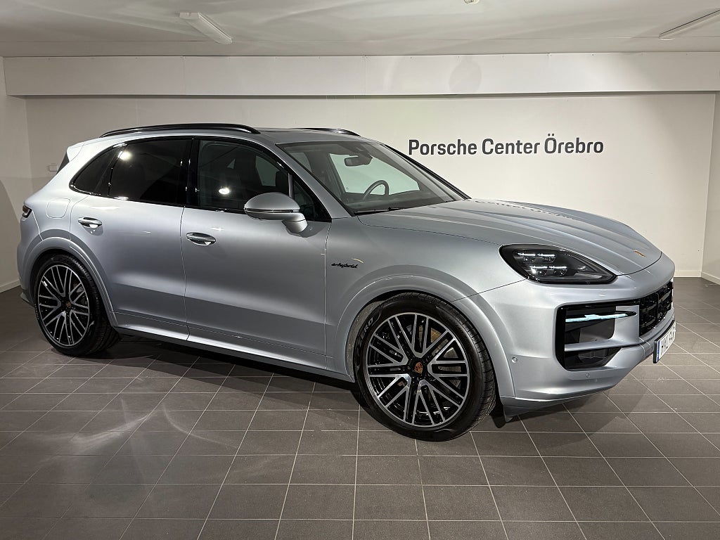 Porsche Cayenne E-Hybrid Leasebar/VAT