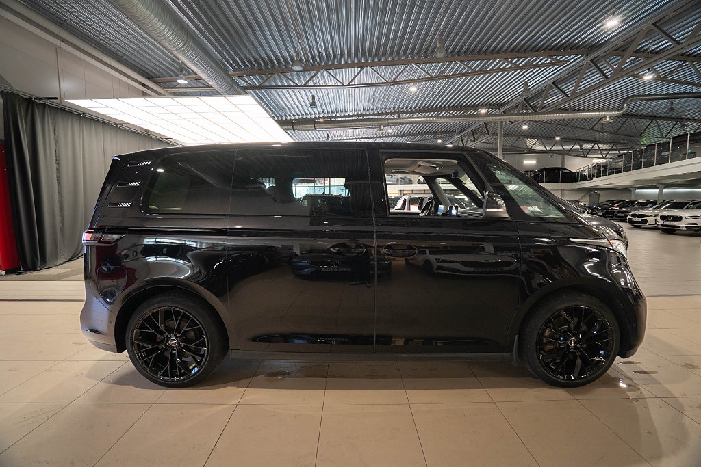 Volkswagen ID. Buzz 82 kWh 5-sits BLACK DRAG KAMERA 1-ÄGARE MOMS