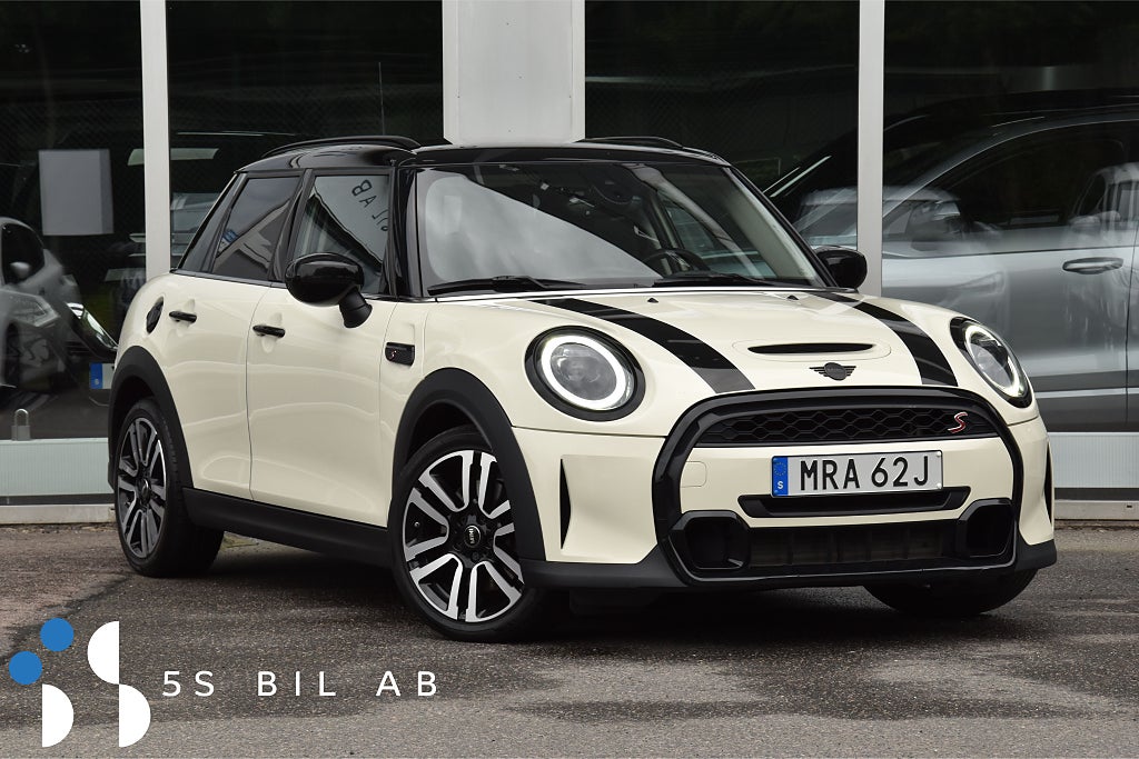 MINI Cooper S 5-dörrars Steptronic KAMERA P-SENSOR SVARTOPTIK 178HK