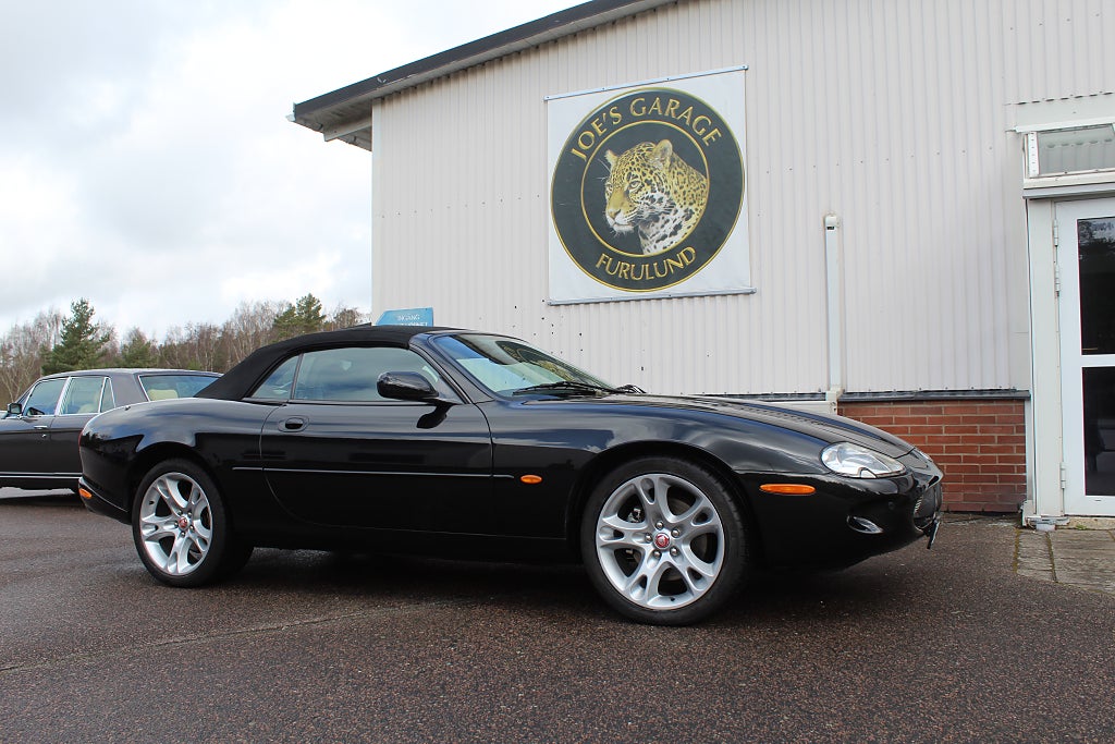 Jaguar XKR Convertible, 19" Apollo, mkt fin, nyservad