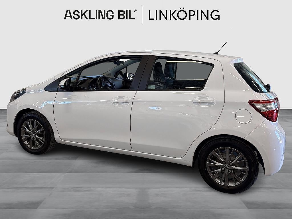 Toyota Yaris 2019 - miniatyr 3