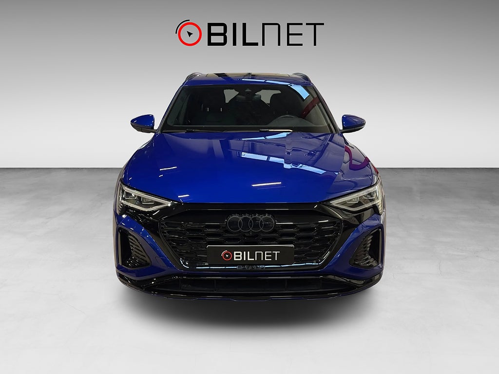 Audi Q8 e-tron 55 Q S line Luft B&O Matrix Drag 360 Värmare