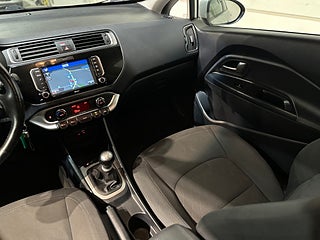 Kia Rio 5-dörrar 1.2 GLS S&V-hjul/Mvärm/Kamera/Navi/Rattvärm