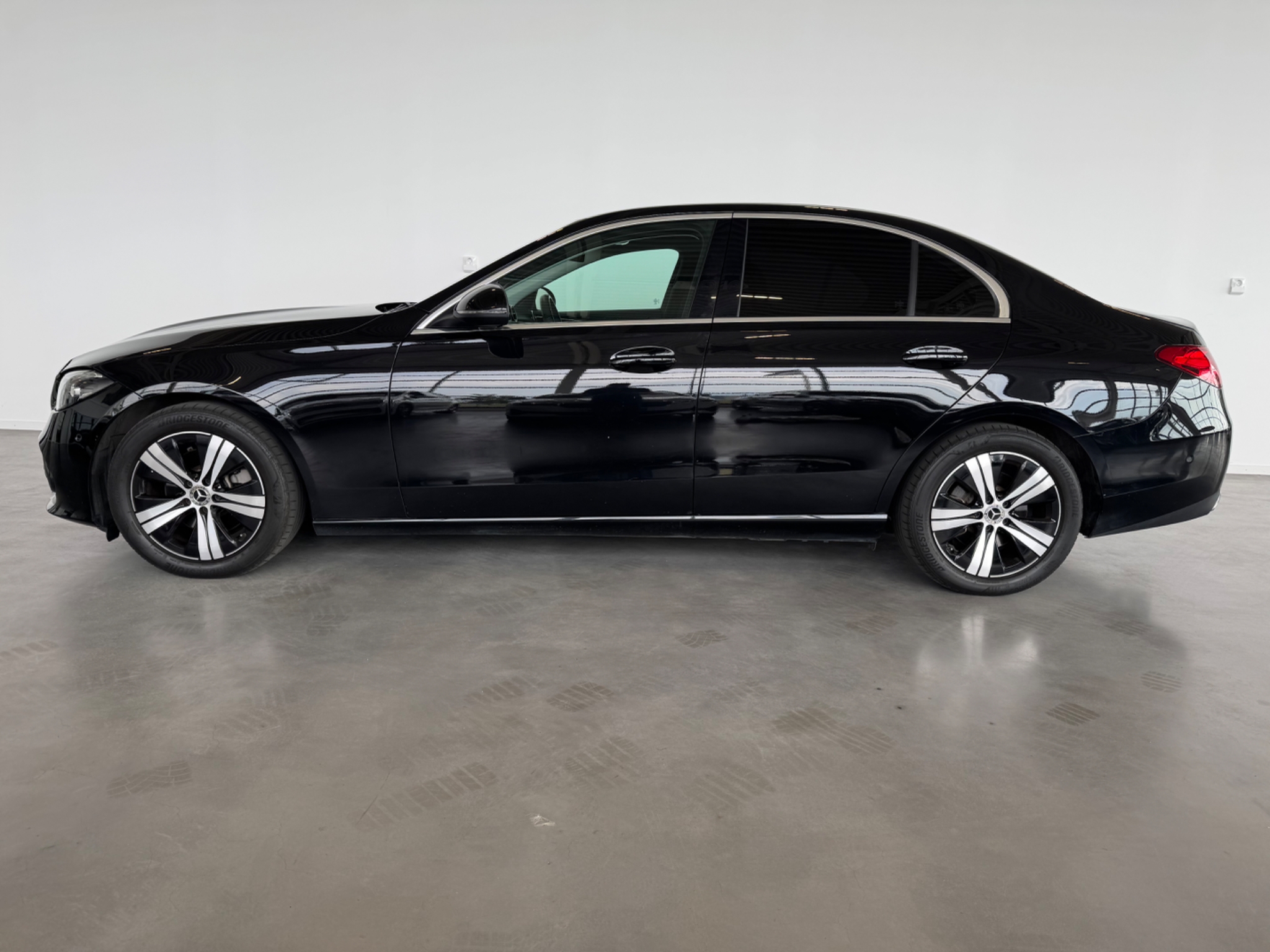 Mercedes-Benz C 2023, bild 2/36