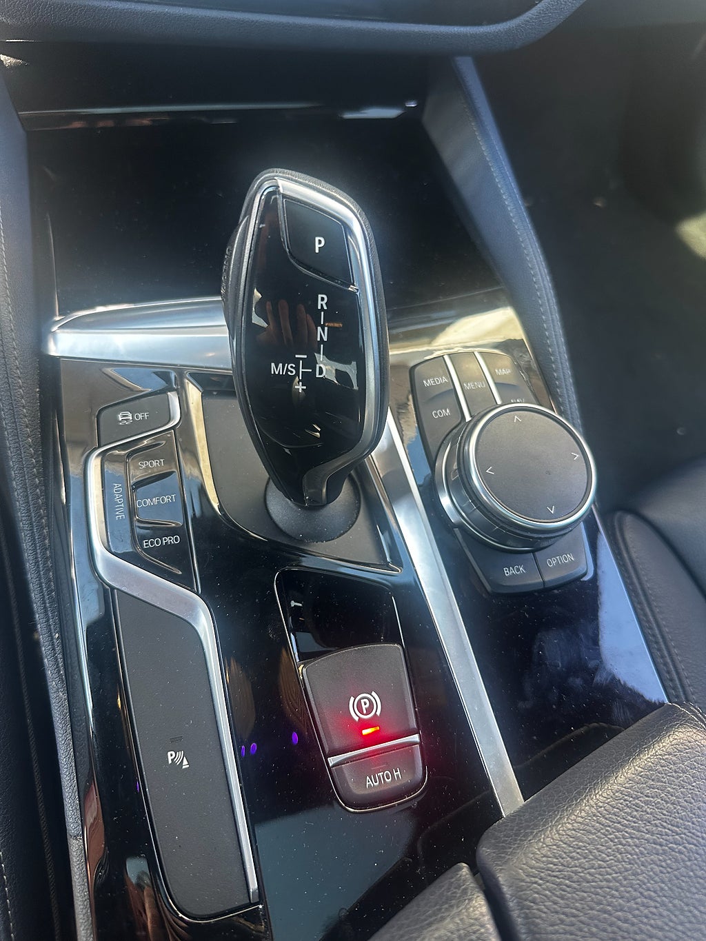 BMW M550I V 8 / xDrive Sedan / Panorama
