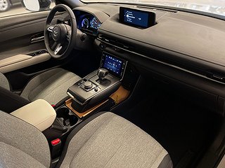 Mazda MX-30 e-Skyactiv 143hk Kamera/Navi/HeadUp/10ÅrsGaranti