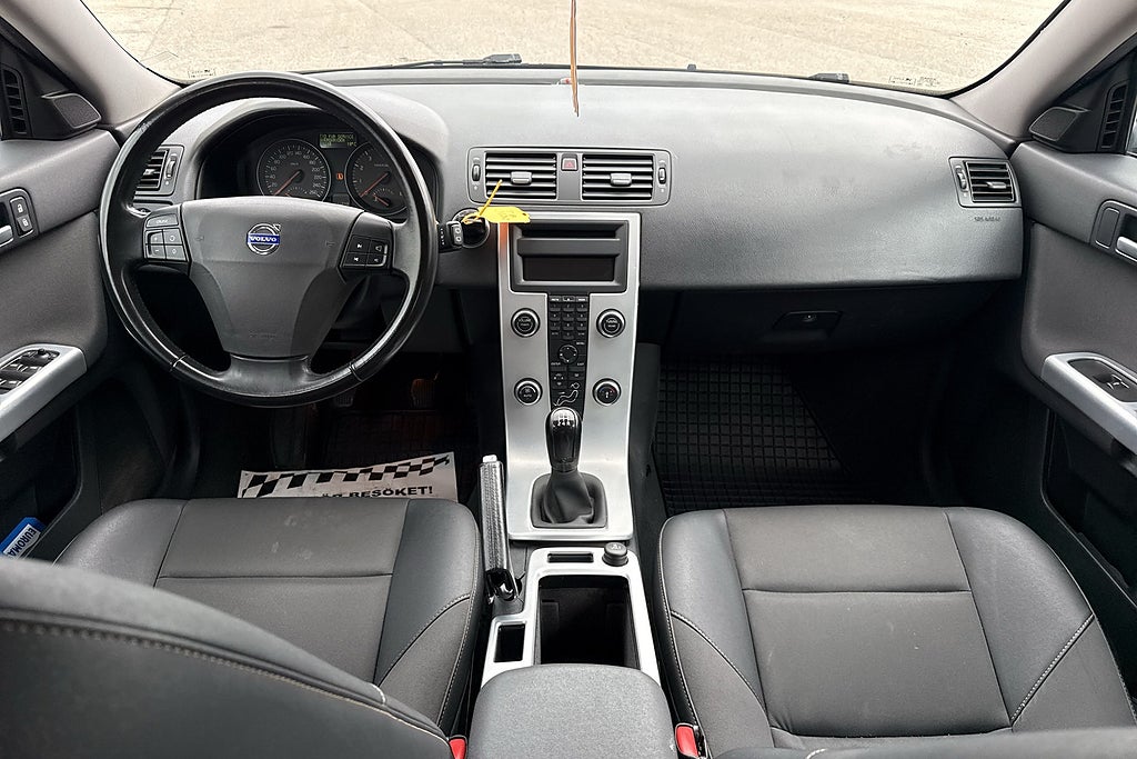 VOLVO V50 2.0F 146CH
