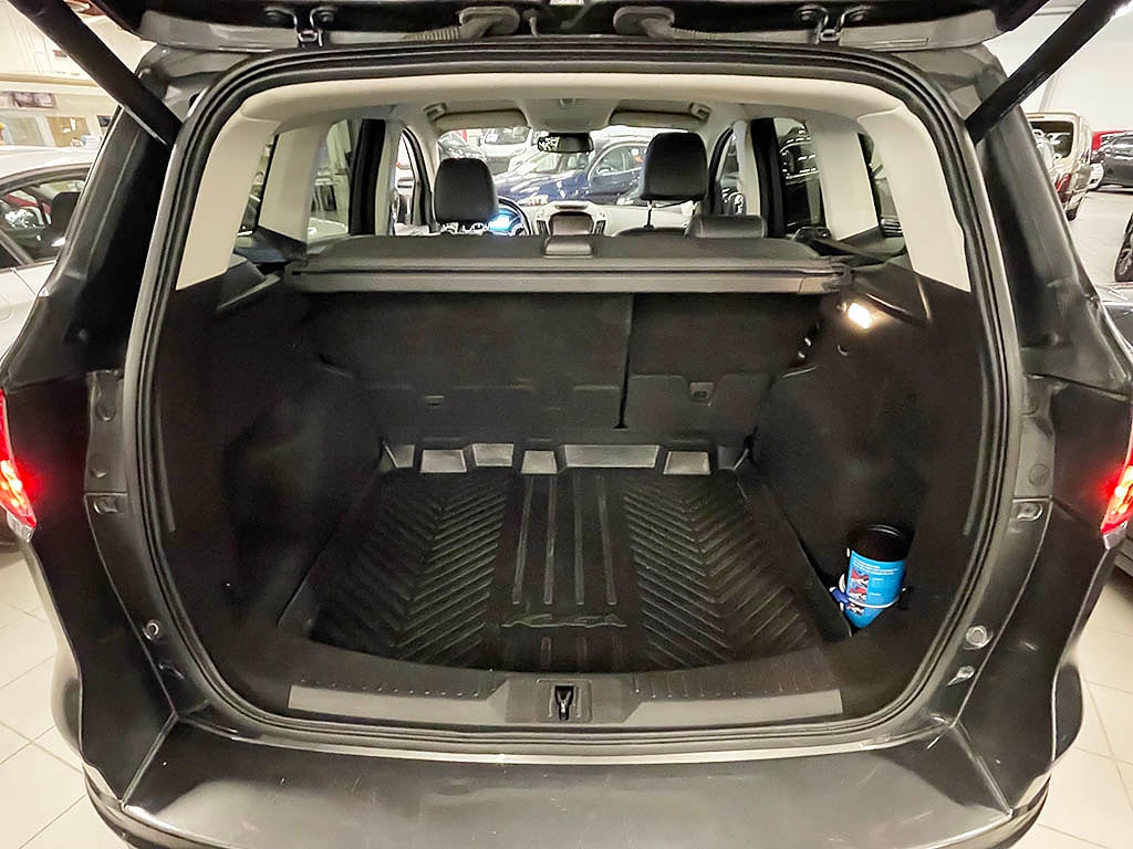 Ford Kuga 2,0 TDCi AWD Titanium X Automat 180Hk