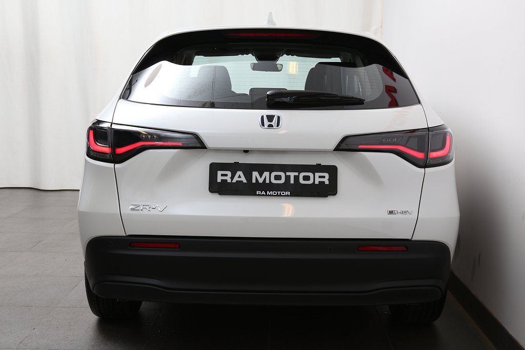 Honda ZR-V FullHybrid Elegance i Lager 5År trygghetspaket 2024