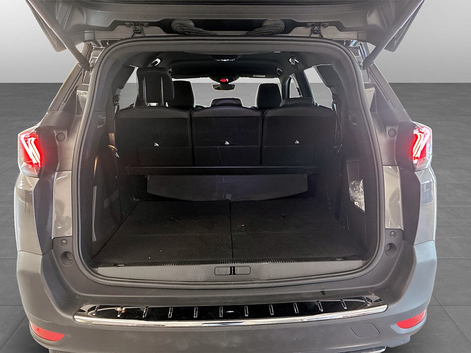 Bild på Peugeot 5008 GT 1.2 PT 130hk Aut 7-SITS B-KAMERA CARPLAY