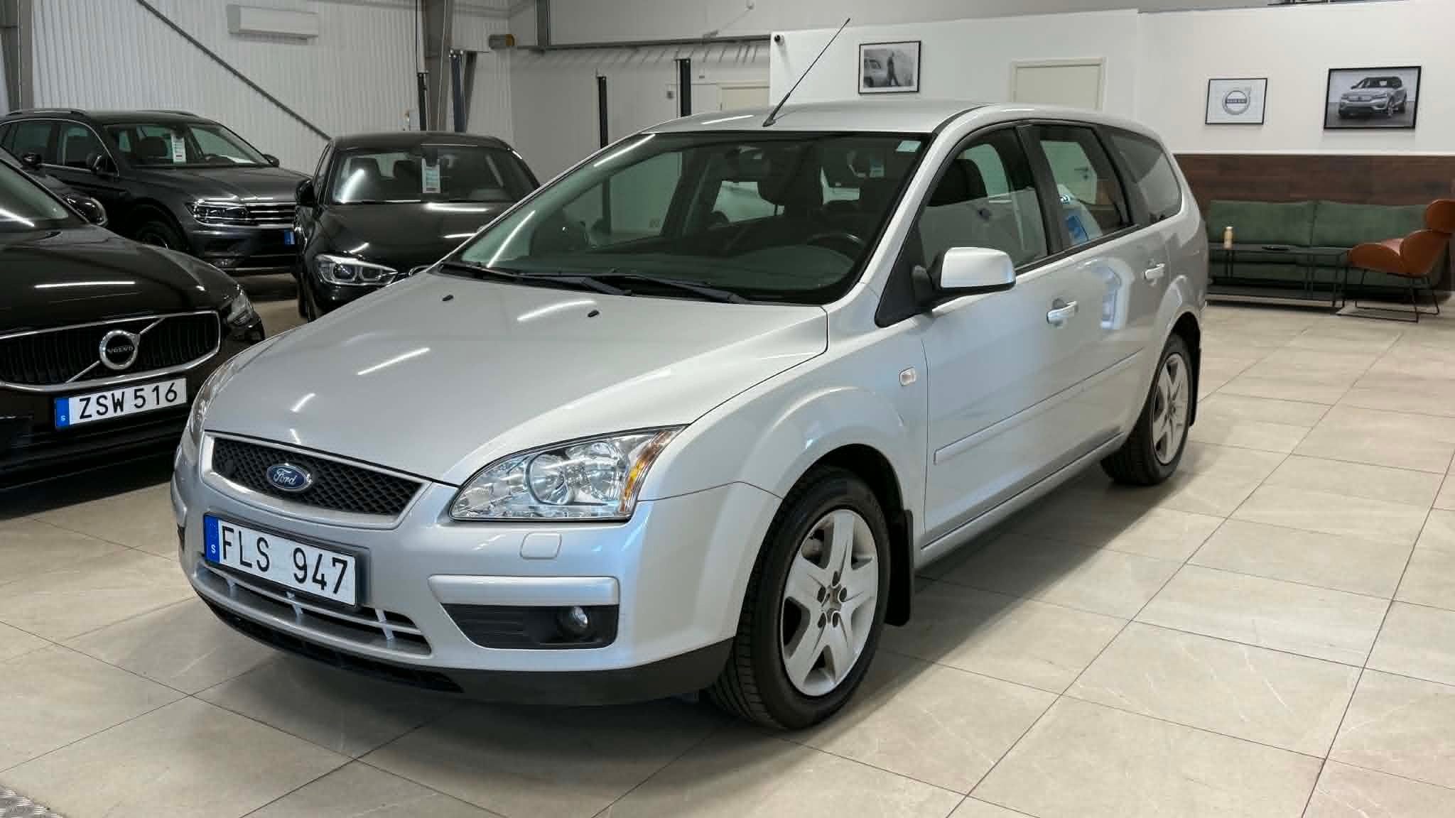 Ford Focus Kombi 1.8 Flexifuel 2007, kuva 3/41