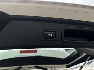 Subaru Forester 2.0 4WD Sov-däck/Drag/Kamera/Pano/Skinn/Kedja/P-sens
