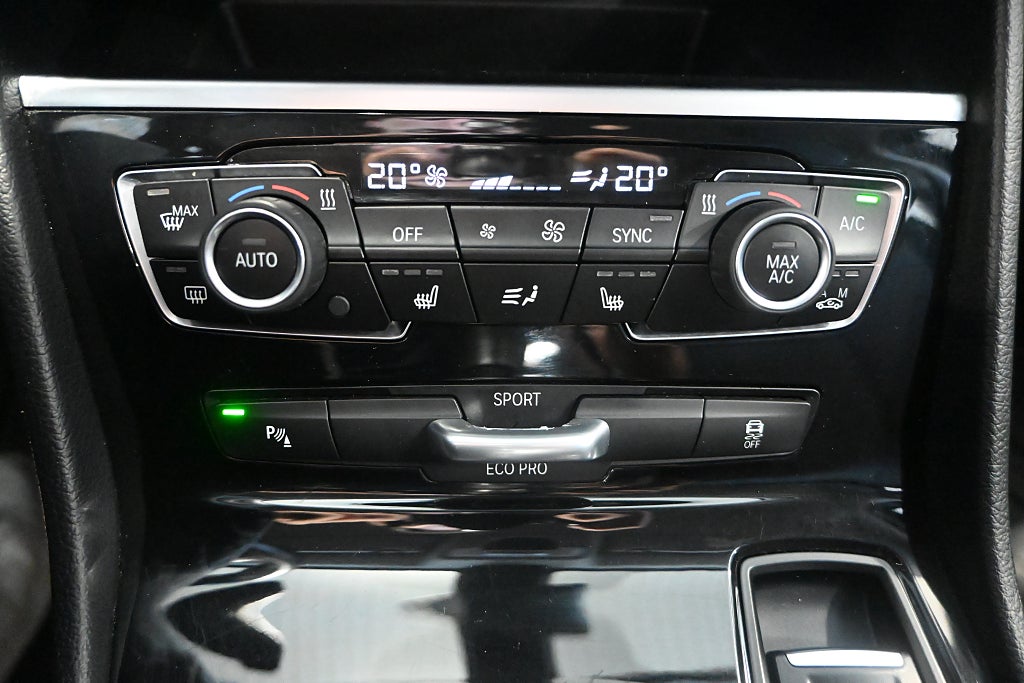 BMW 218i 2016 - miniatyr 23