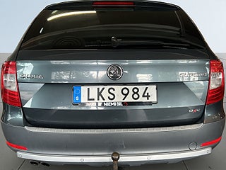 Skoda Superb Kombi 2.0 TDI 4×4 Elegance Drag/MoK/S&V/LED-Ramp/P-Sens – bild 12
