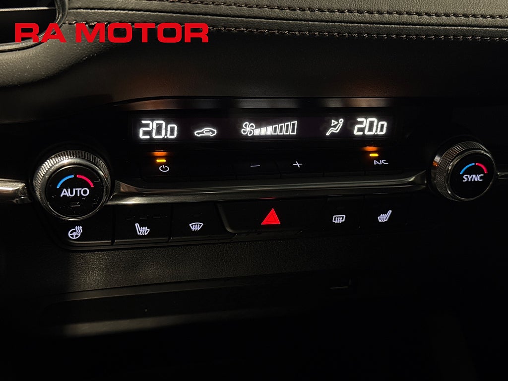 Mazda 3 Sedan 2.0 Cosmo Skinn Nav Bose 360° Drag M-Värm 2021