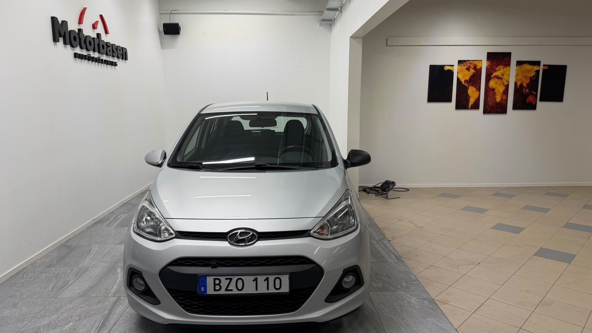Hyundai i10 1.0 ComfortPlus 2014, bild 3/10