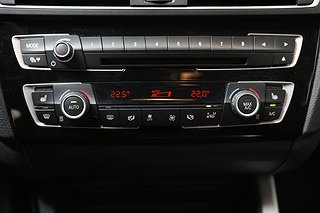 Halvkombi BMW 118I 19 av 23